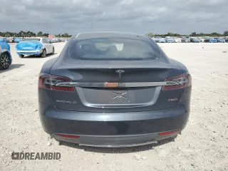 2014 Tesla Model S P85D with VIN 5YJSA1H28EFP62793, listed as a Copart auction lot 52902495 with Not Provided miles and Salvage Title. Bid and sale history available at DreamBid. Image 6.
