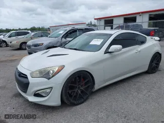 2013 Hyundai Genesis Coupe 3.8 R-Spec with VIN KMHHU6KJ2DU108081, listed as a IAAI auction lot 41650433 with 80,964 mi miles. Bid and sale history available at carsss.com. Image 2.