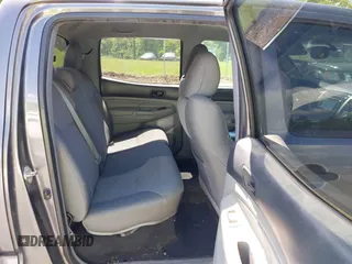 2014 Toyota Tacoma with VIN 5TFLU4ENXEX103129, listed as a IAAI auction lot 42230976 with 191,982 mi miles and . Bid and sale history available at DreamBid. Image 8.