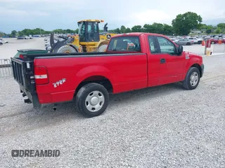 2005 Ford F-150 XL z VIN 1FTRF12W65NA26903, wystawiony jako IAAI lot #42434640 z przebiegiem 56 840 mil mil oraz . Historia ofert i sprzedaży dostępna na DreamBid. Obrazek 4.