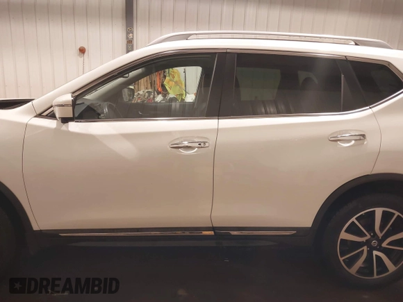 2019 Nissan Rogue SV with VIN 5N1AT2MV7KC747105, listed as a IAAI auction lot 41445027 with 40,958 mi miles. Bid and sale history available at carsss.com. Image 15.