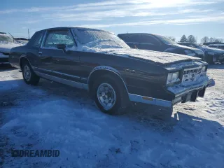 1984 Chevrolet Monte Carlo z VIN 1G1AZ37H3EB102999, wystawiony jako Copart lot #87061824 z przebiegiem 271 202 mil mil oraz Szkody całkowita. Historia ofert i sprzedaży dostępna na DreamBid. Obrazek 4.