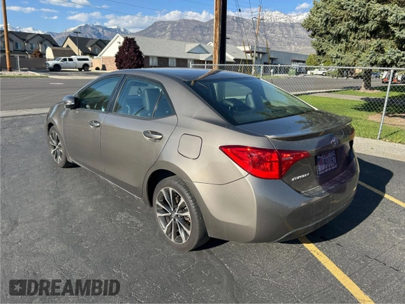 2019 Toyota Corolla L z VIN 5YFBURHE1KP903350, wystawiony jako Copart lot #57817825 z przebiegiem 236 109 mil mil oraz Tytuł czysty. Historia ofert i sprzedaży dostępna na DreamBid. Obrazek 3.