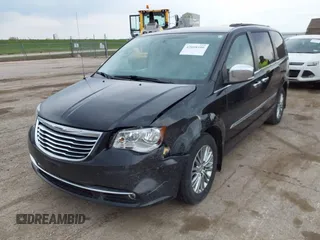 2014 Chrysler Town & Country Touring-L with VIN 2C4RC1CG6ER176156, listed as a IAAI auction lot 42008100 with 139,519 mi miles. Bid and sale history available at carsss.com. Image 17.