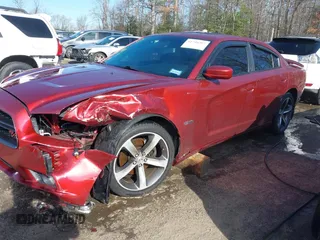 2014 Dodge Charger RT z VIN 2C3CDXCT9EH220356, wystawiony jako IAAI lot #41746302 z przebiegiem 79 525 mil mil oraz . Historia ofert i sprzedaży dostępna na DreamBid. Obrazek 17.