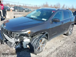 2019 Jeep Cherokee Limited with VIN 1C4PJMDX0KD258170, listed as a IAAI auction lot 41715665 with 110,726 mi miles. Bid and sale history available at carsss.com. Image 18.
