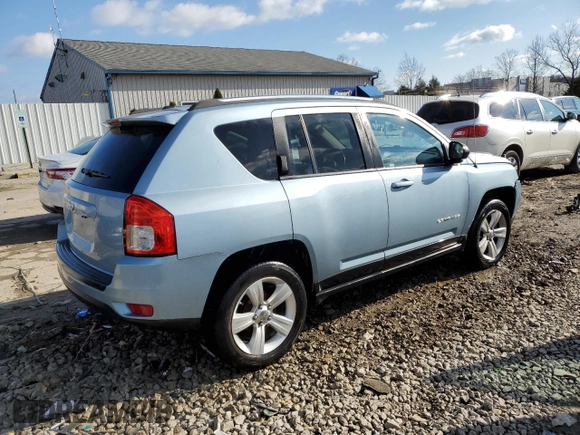 2013 Jeep Compass Sport with VIN 1C4NJCBAXDD169354, listed as a Copart auction lot 83996464 with 173,528 mi miles and Salvage Title. Bid and sale history available at carsss.com. Image 3.