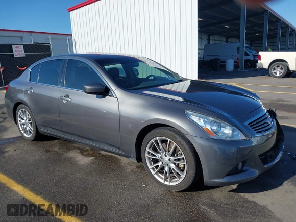 2015 Infiniti Q40 with VIN JN1CV6AP8FM501297, listed as a IAAI auction lot 42035310 with 294,962 mi miles. Bid and sale history available at carsss.com. Image 1.