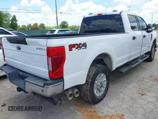 2022 Ford F-250 XL with VIN 1FT7W2BT6NEC15036, listed as a IAAI auction lot 42605743 with Not provided miles and . Bid and sale history available at DreamBid. Image 4.