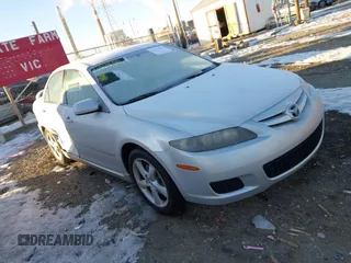 2008 Mazda 6 i Sport VE with VIN 1YVHP80C185M14226, listed as a IAAI auction lot 41424080 with 178,816 mi miles. Bid and sale history available at carsss.com. Image 1.