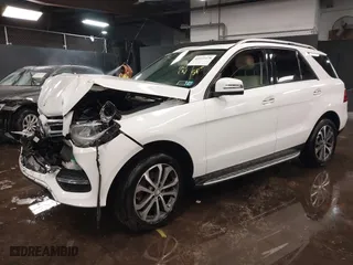 2016 Mercedes-Benz GLE with VIN 4JGDA5HB7GA696504, listed as a IAAI auction lot 41611478 with 104,371 mi miles. Bid and sale history available at carsss.com. Image 17.