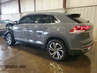 2021 Volkswagen Atlas SEL Premium z VIN 1V2TE2CA0MC220420, wystawiony jako Copart lot #56583215 z przebiegiem 27 662 mil mil oraz Szkoda całkowita • Salvage title. Historia ofert i sprzedaży dostępna na DreamBid. Obrazek 2.