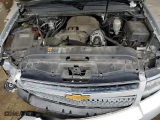 2013 Chevrolet Suburban LT with VIN 1GNSKJE76DR123518, listed as a Copart auction lot 66334144 with 270,402 mi miles and Salvage Title. Bid and sale history available at carsss.com. Image 14.