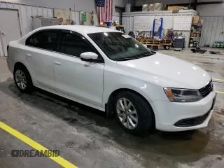 2013 Volkswagen Jetta SE with VIN 3VWDX7AJ3DM443160, listed as a Copart auction lot 55247845 with 334,107 mi miles and Salvage title. Bid and sale history available at DreamBid. Image 4.