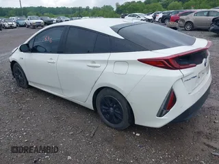 2020 Toyota Prius LE with VIN JTDKARFP2L3146028, listed as a IAAI auction lot 42192696 with 86,201 mi miles and . Bid and sale history available at DreamBid. Image 3.