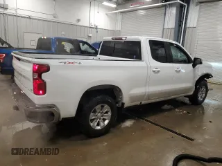 2020 Chevrolet Silverado 1500 LT with VIN 1GCRYDEDXLZ310143, listed as a Copart auction lot 86916724 with 44,228 mi miles and Salvage Title. Bid and sale history available at carsss.com. Image 3.