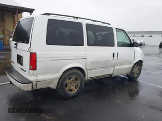 2004 Chevrolet Astro with VIN 1GNEL19X64B102665, listed as a IAAI auction lot 41721299 with Not Provided miles and . Bid and sale history available at carsss.com. Image 4.