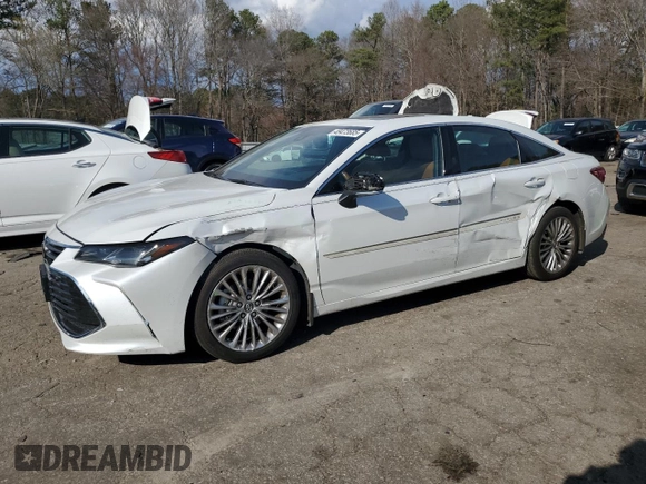 2019 Toyota Avalon XLE with VIN 4T1BZ1FB0KU031740, listed as a Copart auction lot 48473685 with 51,738 mi miles and Salvage Title. Bid and sale history available at carsss.com. Image 1.