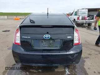 2015 Toyota Prius Four with VIN JTDKN3DU5F0454293, listed as a IAAI auction lot 41841590 with 121,738 mi miles. Bid and sale history available at carsss.com. Image 16.