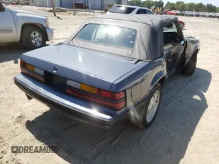1984 Ford Mustang z VIN 1FABP27W7EF225018, wystawiony jako Copart lot #48488031 z przebiegiem 49 673 mil mil oraz Szkoda całkowita • Salvage title. Historia ofert i sprzedaży dostępna na DreamBid. Obrazek 4.