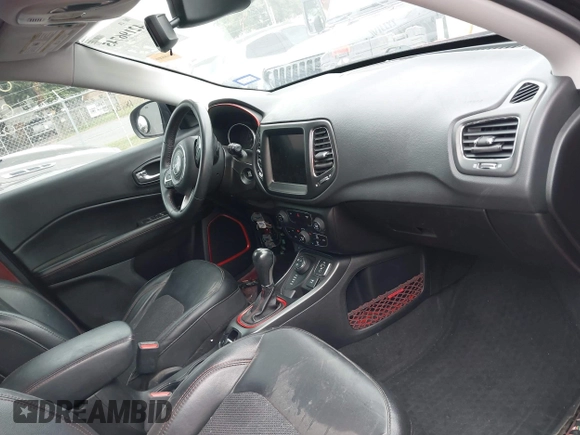2018 Jeep Compass Trailhawk с VIN 3C4NJDDB2JT441607, выставлен на аукционе IAAI как лот 42196745 с пробегом 95 063 миль миль и . История ставок и продаж доступна на DreamBid. Изображение 5.