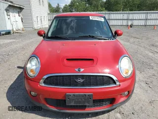 2009 MINI Hardtop S with VIN WMWMF73519TW84971, listed as a Copart auction lot 62074335 with 177,724 mi miles and Clean title. Bid and sale history available at DreamBid. Image 5.