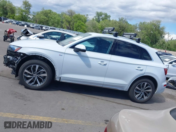 2022 Audi Q5 S line Premium Plus with VIN WA1EAAFY0N2021054, listed as a IAAI auction lot 42296927 with 27,310 mi miles and . Bid and sale history available at DreamBid. Image 15.