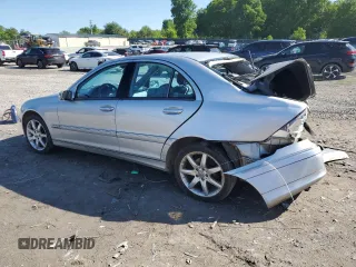 2004 Mercedes-Benz C 230 Kompressor z VIN WDBRF40J44F449334, wystawiony jako Copart lot #55531205 z przebiegiem 234 285 mil mil oraz Szkoda całkowita • Salvage title. Historia ofert i sprzedaży dostępna na DreamBid. Obrazek 2.