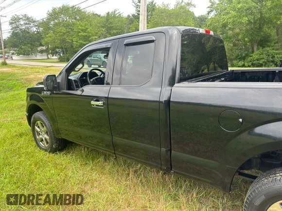 2018 Ford F-150 XL z VIN 1FTFX1E5XJFA79594, wystawiony jako Copart lot #65503505 z przebiegiem 158 280 mil mil oraz Czysty tytuł • Clean title. Historia ofert i sprzedaży dostępna na DreamBid. Obrazek 3.