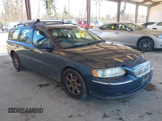2005 Volvo V70 с VIN YV1SW592752515947, выставлен на аукционе IAAI как лот 41550280 с пробегом 159 305 миль миль и . История ставок и продаж доступна на DreamBid. Изображение 1.