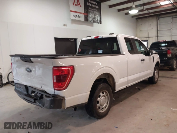 2023 Ford F-150 XL с VIN 1FTEX1CB2PKD83958, выставлен на аукционе IAAI как лот 41574210 с пробегом 62 790 миль миль и . История ставок и продаж доступна на DreamBid. Изображение 4.