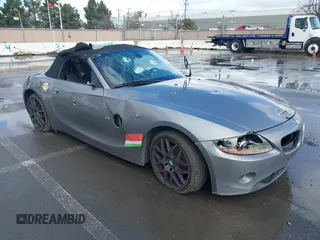 2004 BMW Z4 2.5i with VIN 4USBT33554LS50034, listed as a IAAI auction lot 41825933 with 170,181 mi miles and . Bid and sale history available at DreamBid. Image 1.