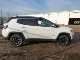 2021 Jeep Compass Limited with VIN 3C4NJDCB6MT561125, listed as a IAAI auction lot 41803373 with 48,360 mi miles and . Bid and sale history available at carsss.com. Image 13.