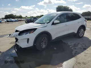 2021 Ford Escape SE with VIN 1FMCU0G66MUA33509, listed as a Copart auction lot 63328815 with 67,219 mi miles and Salvage title. Bid and sale history available at DreamBid. Image 1.
