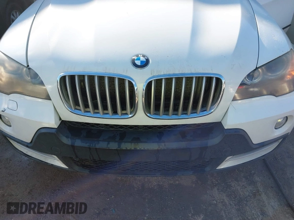 2008 BMW X5 3.0si with VIN 5UXFE435X8L006150, listed as a IAAI auction lot 41659850 with 1 mi miles. Bid and sale history available at carsss.com. Image 6.