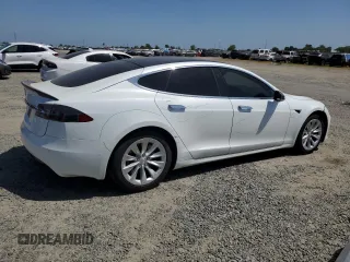 2018 Tesla Model S 75D with VIN 5YJSA1E29JF281143, listed as a Copart auction lot 54208145 with 132,722 mi miles and Salvage title. Bid and sale history available at DreamBid. Image 3.