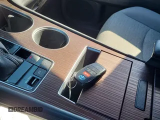 2022 Toyota Sienna LE с VIN 5TDKSKFC2NS047017, выставлен на аукционе IAAI как лот 42501101 с пробегом 155 942 миль миль и . История ставок и продаж доступна на DreamBid. Изображение 26.