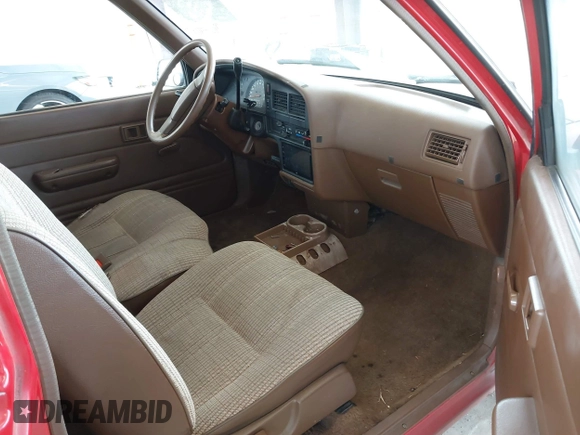 1991 Toyota Pickup с VIN JT4VN93D6M5021180, выставлен на аукционе IAAI как лот 41883926 с пробегом 252 377 миль миль и . История ставок и продаж доступна на DreamBid. Изображение 5.