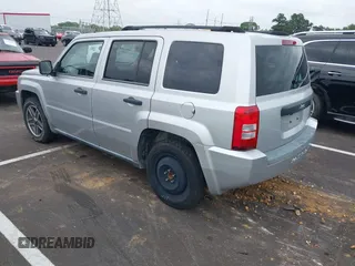 2009 Jeep Patriot Sport z VIN 1J4FT28B29D110728, wystawiony jako IAAI lot #42264825 z przebiegiem 194 459 mil mil oraz . Historia ofert i sprzedaży dostępna na DreamBid. Obrazek 3.