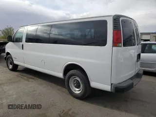 2002 Chevrolet Express with VIN 1GAHG39R921201628, listed as a Copart auction lot 52041725 with 72,472 mi miles and Clean Title. Bid and sale history available at carsss.com. Image 2.
