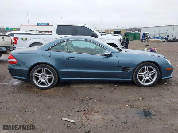 2007 Mercedes-Benz SL-Class 5.5L V8 with VIN WDBSK71F57F134135, listed as a IAAI auction lot 41509940 with 85,134 mi miles. Bid and sale history available at carsss.com. Image 14.
