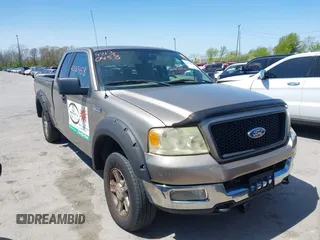 2005 Ford F-150 XLT with VIN 1FTPX14535FB40621, listed as a IAAI auction lot 42130458 with 122,764 mi miles. Bid and sale history available at carsss.com. Image 1.