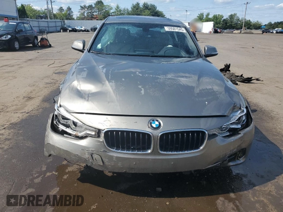 2018 BMW 3 Series 330i xDrive with VIN WBA8D9C54JEM33941, listed as a Copart auction lot 59501545 with 46,016 mi miles and Salvage title. Bid and sale history available at DreamBid. Image 5.