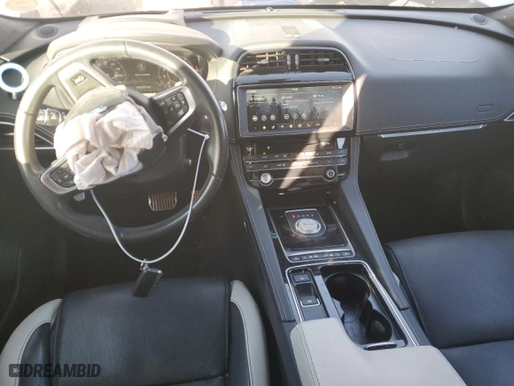 2020 Jaguar F-PACE S with VIN SADCM2FV1LA640673, listed as a Copart auction lot 81300604 with 45,546 mi miles and Salvage Title. Bid and sale history available at carsss.com. Image 8.