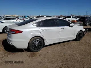 2019 Ford Fusion Hybrid SE with VIN 3FA6P0LU7KR284563, listed as a Copart auction lot 39979903 with 0 mi miles. Bid and sale history available at carsss.com. Image 3.