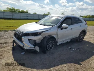 2023 Mitsubishi Eclipse Cross ES z VIN JA4ATUAA3PZ050854, wystawiony jako Copart lot #56412925 z przebiegiem 24 322 mil mil oraz Szkoda całkowita • Salvage title. Historia ofert i sprzedaży dostępna na DreamBid. Obrazek 1.