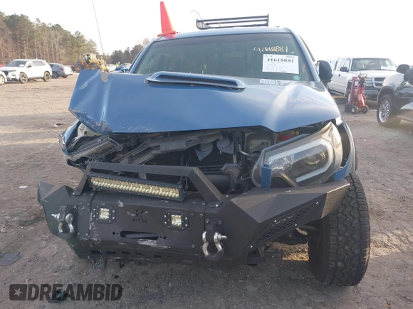2015 Toyota Tacoma with VIN 3TMMU4FN7FM079866, listed as a IAAI auction lot 41618881 with 165,268 mi miles. Bid and sale history available at carsss.com. Image 13.