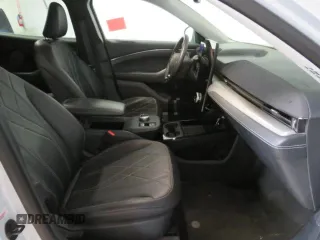 2022 Ford Mustang Mach-E Select с VIN 3FMTK1SS2NMA18639, выставлен на аукционе Copart как лот 46699415 с пробегом 8 454 миль миль и Списание • Salvage title. История ставок и продаж доступна на DreamBid. Изображение 5.