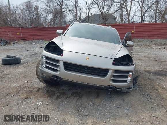 2008 Porsche Cayenne S с VIN WP1AB29PX8LA50620, выставлен на аукционе IAAI как лот 42000403 с пробегом Не указан миль и . История ставок и продаж доступна на DreamBid. Изображение 12.