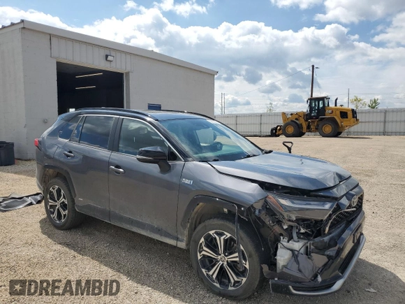 2022 Toyota RAV4 XSE with VIN JTMEB3FV4ND076096, listed as a Copart auction lot 58802695 with 141,543 mi miles and Salvage title. Bid and sale history available at DreamBid. Image 4.